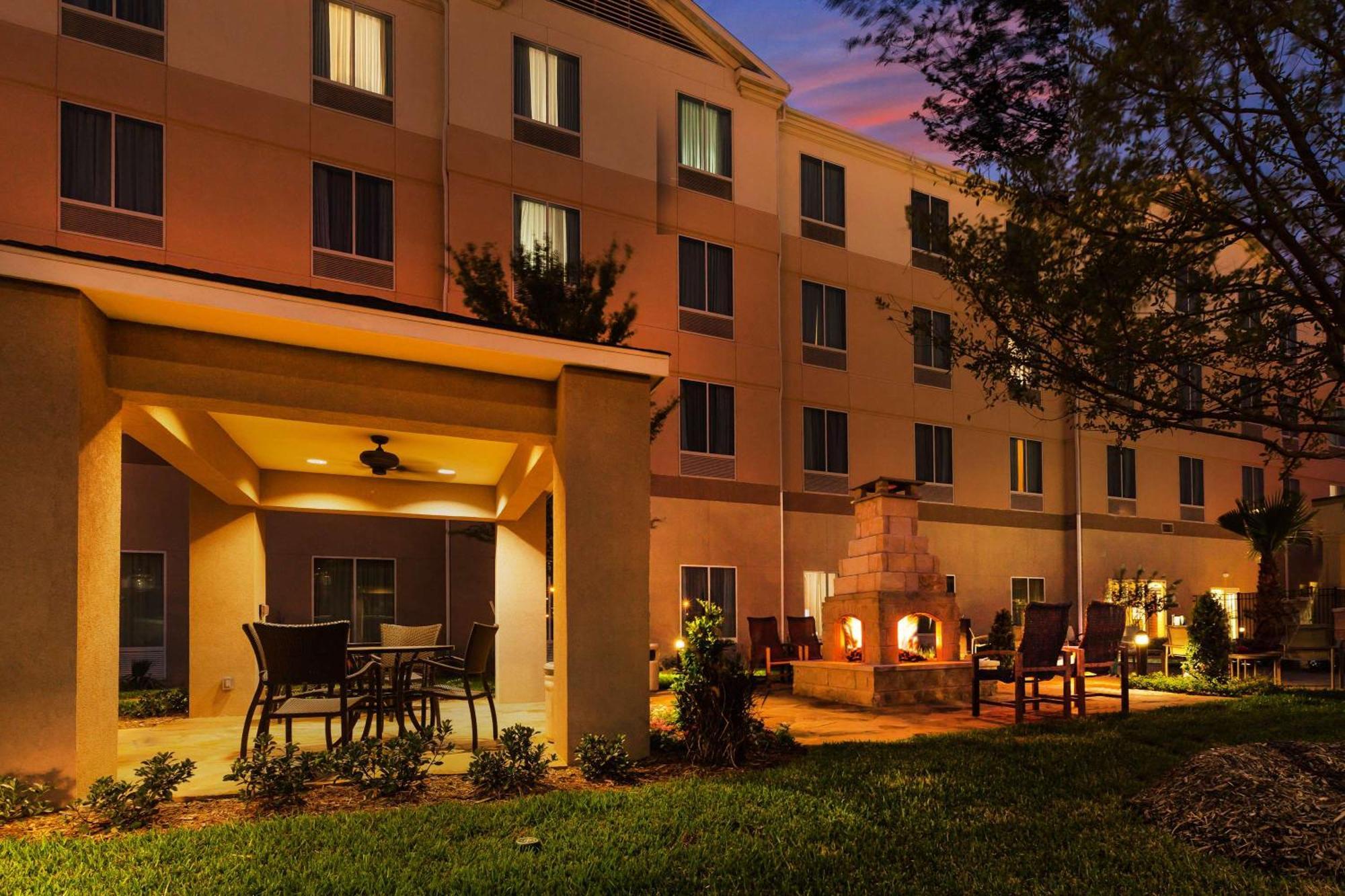 Hilton Garden Inn Midland Exteriör bild