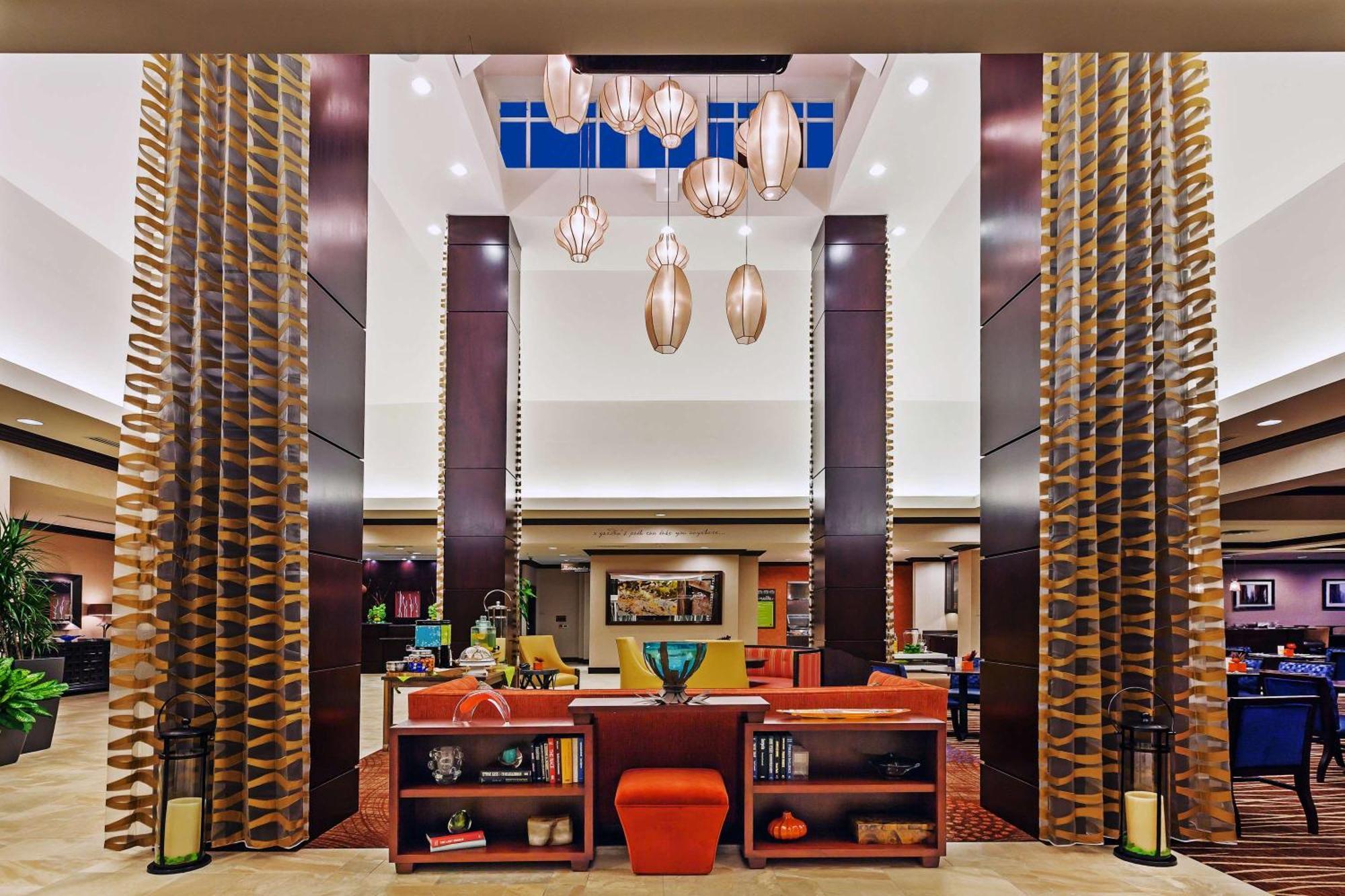 Hilton Garden Inn Midland Exteriör bild