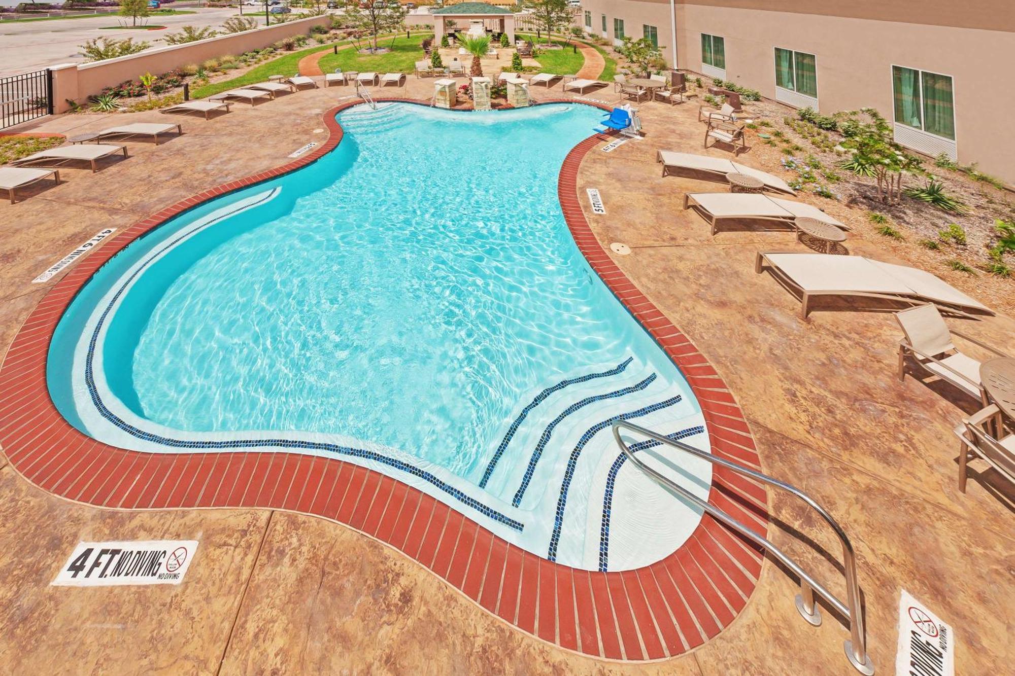 Hilton Garden Inn Midland Exteriör bild