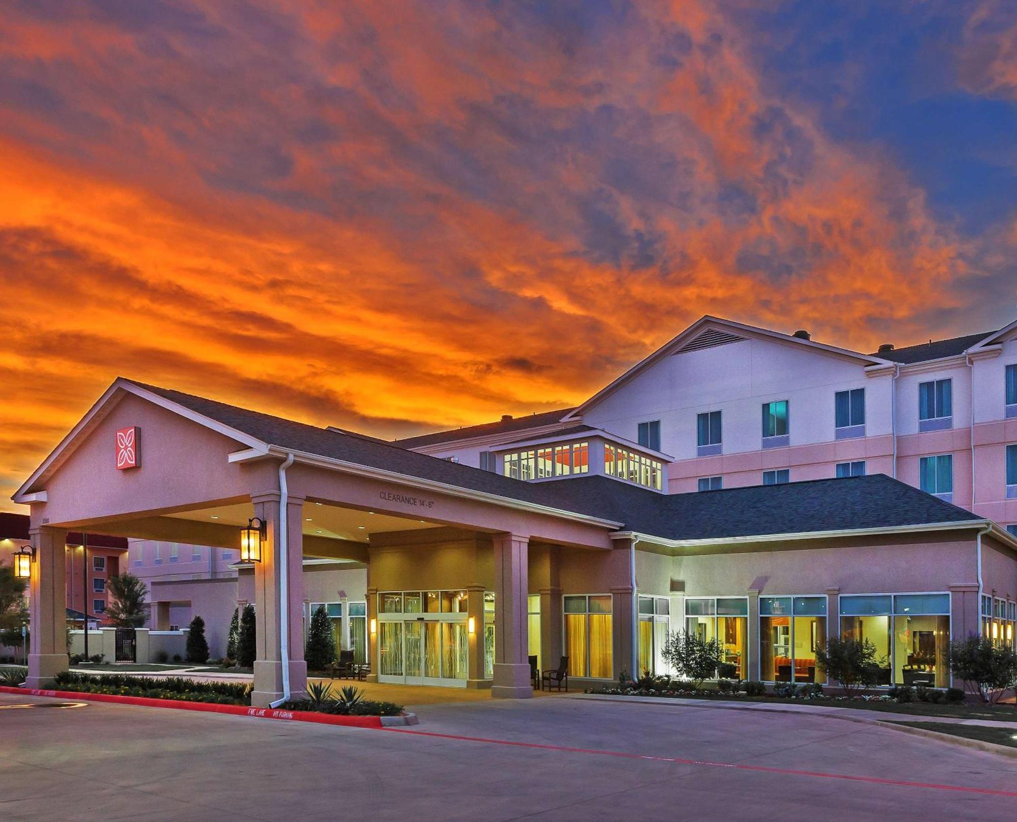 Hilton Garden Inn Midland Exteriör bild